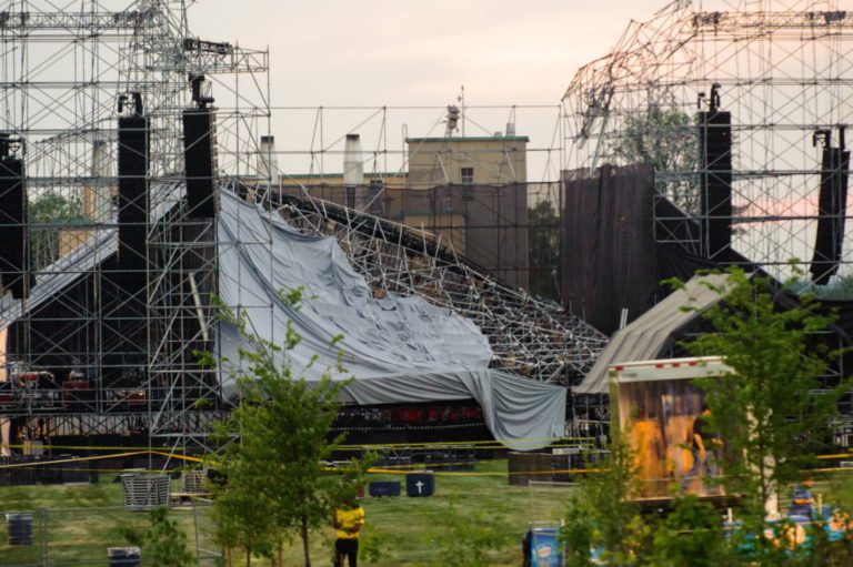 SENTENÇA DO PALCO QUE CAIU