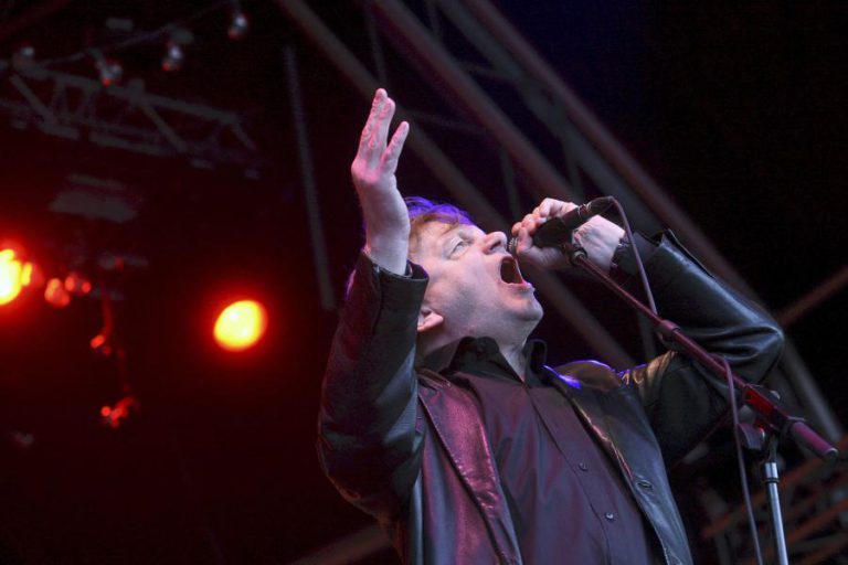 MORREU MARK E. SMITH LÍDER DA BANDA BRITÂNICA THE FALL