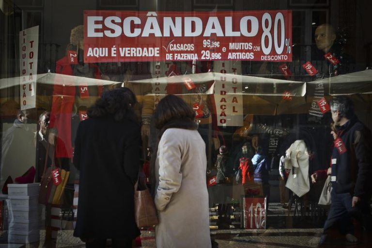 SENTIMENTO ECONÓMICO COM NOVOS MÁXIMOS EM DEZEMBRO NA ZONA EURO E NA UE