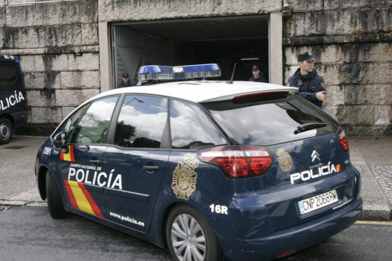 POLÍCIA ESPANHOLA DETÉM SEM-ABRIGO PORTUGUÊS SUSPEITO DE VIOLAR UMA MULHER E ABUSAR DE OUTRA
