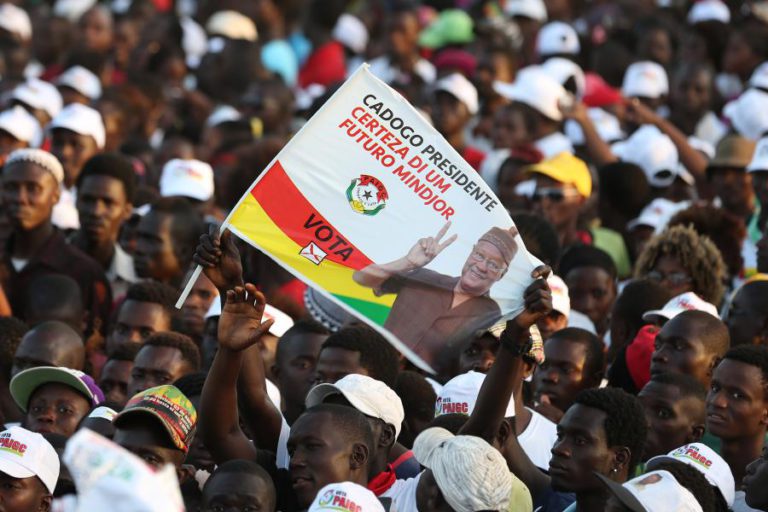 EX-PM REGRESSADO À GUINÉ-BISSAU VISITA LÍDER DO GOVERNO DEMISSIONÁRIO