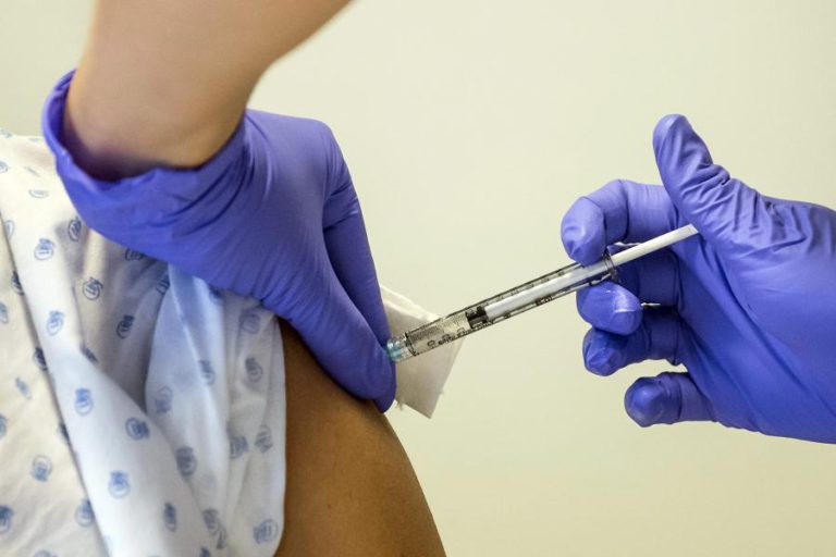 NOVA VACINA EXPERIMENTAL CONSEGUE PROTEÇÃO UNIVERSAL CONTRA VARIANTE DA GRIPE