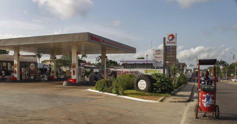 TOTAL REORGANIZA ATIVIDADE EM ANGOLA COM SAÍDA DE 150 TRABALHADORES ANGOLANOS