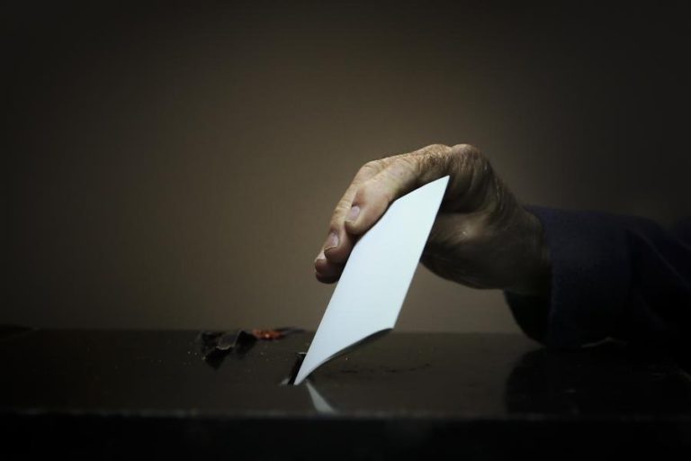 PE PROPÕE ELEIÇÕES EUROPEIAS ENTRE 23 E 26 DE MAIO DE 2019