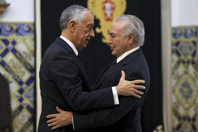 CIMEIRA LUSO-BRASILEIRA ADIADA A PEDIDO DO BRASIL