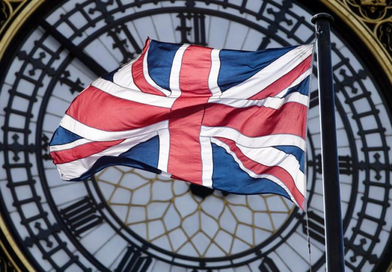 PORTUGUESA ACUSADA DE PERTENCER A GRUPO NEONAZI BRITÂNICO EM LIBERDADE CONDICIONAL