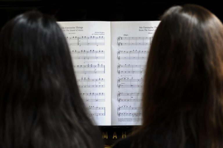 PIANISTA JOANA GAMA TOCA HOJE OBRA DE ERIK SATIE, DURANTE 14 HORAS NA GULBENKIAN