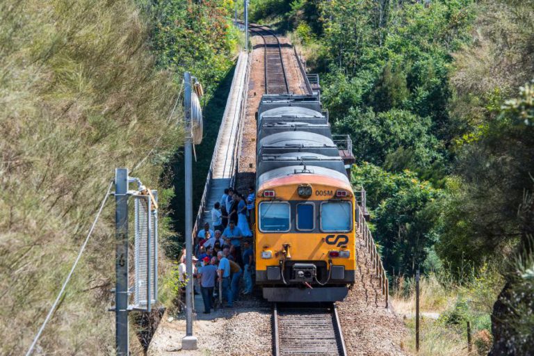 ELETRIFICAÇÃO DA LINHA DO DOURO ATÉ À RÉGUA AVANÇA EM 2020