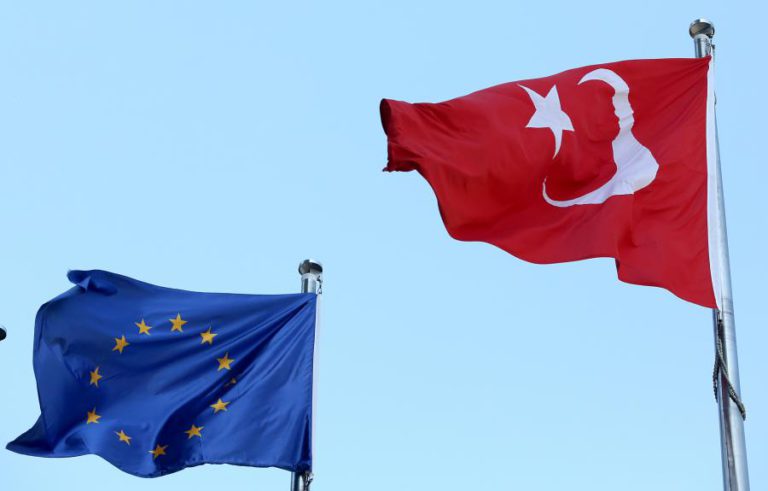 CRESCE PARA 78,9% APOIO DOS TURCOS À ENTRADA NA UNIÃO EUROPEIA