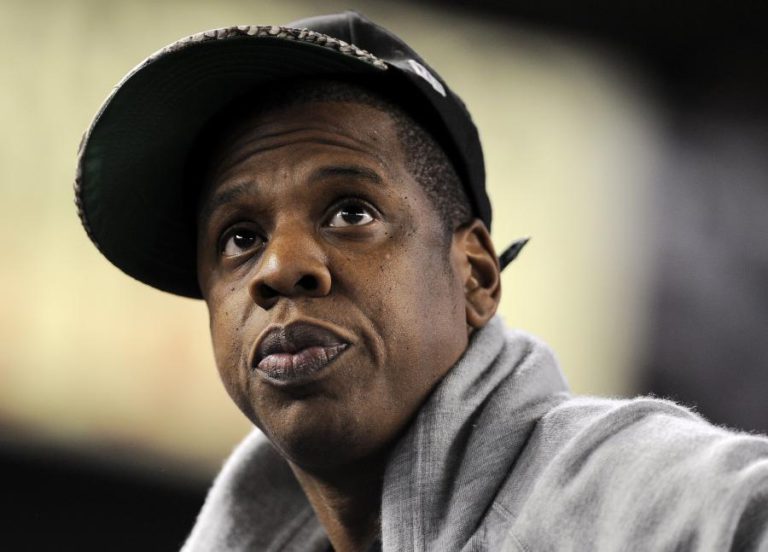 ‘RAPPERS’ JAY-Z E KENDRICK LAMAR LIDERAM CORRIDA AOS GRAMMY QUE SÃO HOJE ENTREGUES
