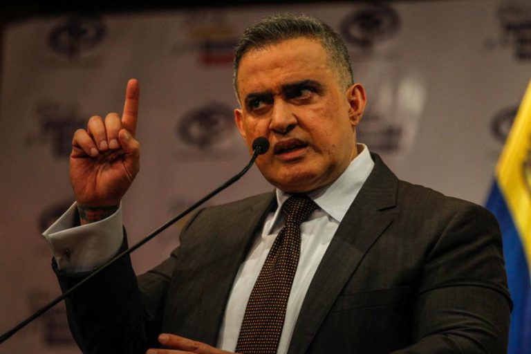 VENEZUELA PEDE À INTERPOL QUE DETENHA EX-PRESIDENTE DA PETROLÍFERA ESTATAL