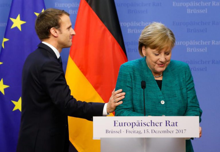 AO LADO DE MERKEL, MACRON DIZ QUE FRANÇA “PRECISA” DA ALEMANHA PARA REFORMAR EUROPA