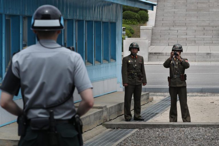 COREIA DO NORTE ACEITA CONVERSAÇÕES COM SEUL