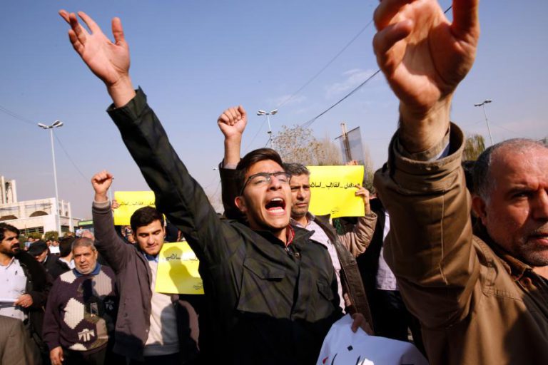 UE CONVIDOU MNE IRANIANO PARA DEBATER MANIFESTAÇÕES NO PAÍS