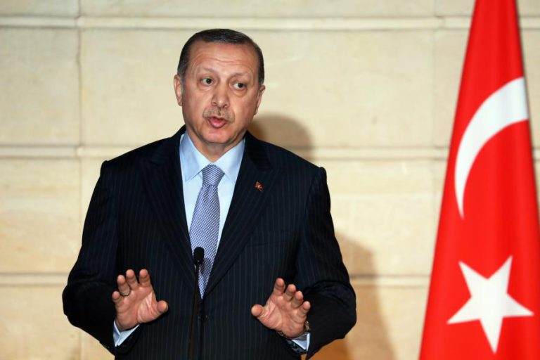 ERDOGAN DIZ QUE TURQUIA É UM EXEMPLO DE LIBERDADE DE IMPRENSA