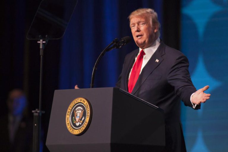TRUMP DIZ QUE MUNDO VAI DESFRUTAR DE “UM LONGO PERÍODO DE PAZ”