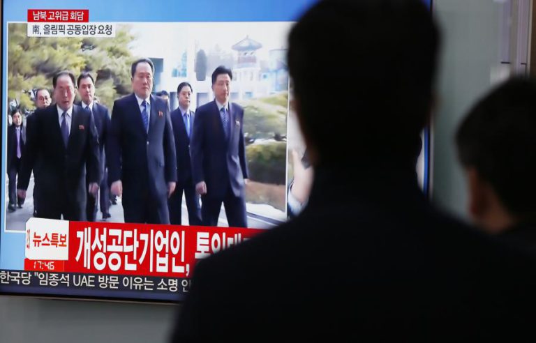 SEUL QUESTIONA PYONGYANG SOBRE A SUSPENSÃO DA VISITA DE UMA DELEGAÇÃO