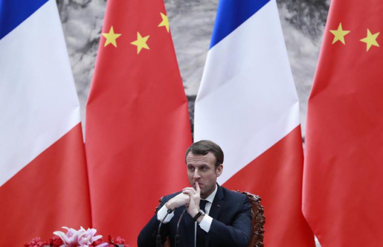PR FRANCÊS REJEITA DAR LIÇÕES À CHINA SOBRE DIREITOS HUMANOS