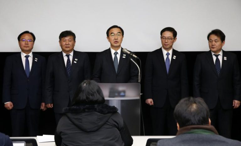 COREIA DO NORTE E DO SUL VÃO INICIAR CONVERSAÇÕES PARA REDUZIR TENSÃO MILITAR