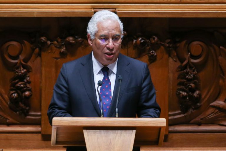 COSTA REMETE DECISÃO SOBRE PGR PARA MAIS TARDE, MAS CONCORDA COM INTERPRETAÇÃO SOBRE MANDATO ÚNICO