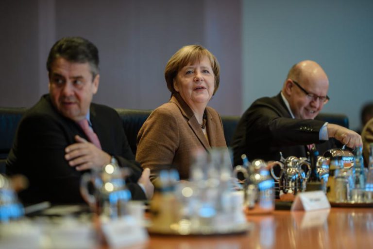 MERKEL OTIMISTA QUANTO A COLIGAÇÃO, SCHULZ FALA EM ACORDO “NOTÁVEL”