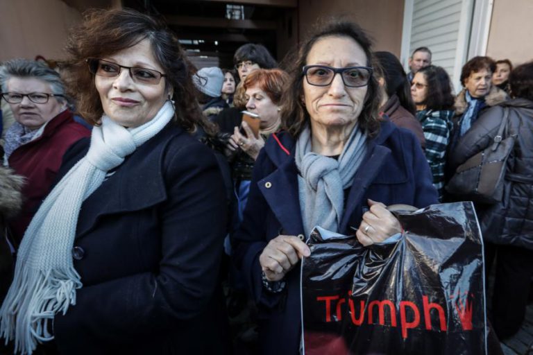 BE PERGUNTA AO GOVERNO COMO VAI TRAVAR ENCERRAMENTO DA FÁBRICA DA ANTIGA TRIUMPH