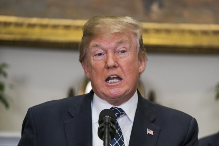 TRUMP PRESCINDE DE SANÇÕES E MANTÉM VIGÊNCIA DO ACORDO NUCLEAR COM O IRÃO
