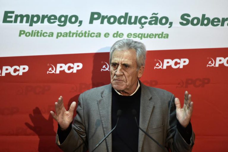 FALHAS NAS COMUNICAÇÕES FIXAS TRÊS MESES DEPOIS DOS INCÊNDIOS SÃO “UM ESCÂNDALO”, DIZ O PCP