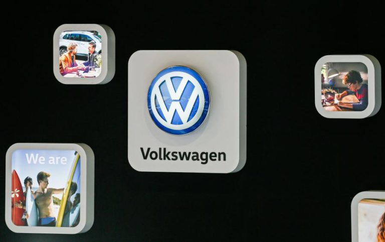 VOLKSWAGEN PROMETE “CONSEQUÊNCIAS” PARA RESPONSÁVEIS DE TESTES EM MACACOS E HUMANOS
