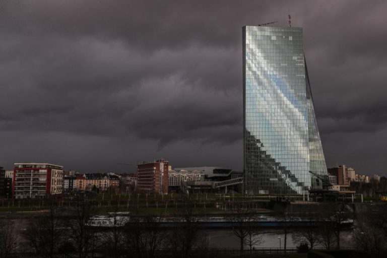 BCE SUJEITA 37 BANCOS DA ZONA EURO A TESTES DE RESISTÊNCIA