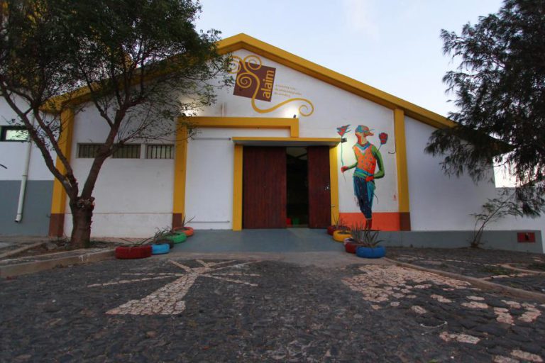 ACADEMIA DE ARTES DO MINDELO FESTEJA “730 DIAS DE MUITA LUTA”