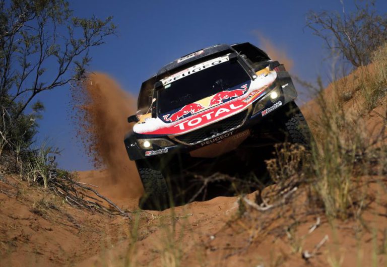 DAKAR2018: CARLOS SAINZ VENCE RALI PELA SEGUNDA VEZ