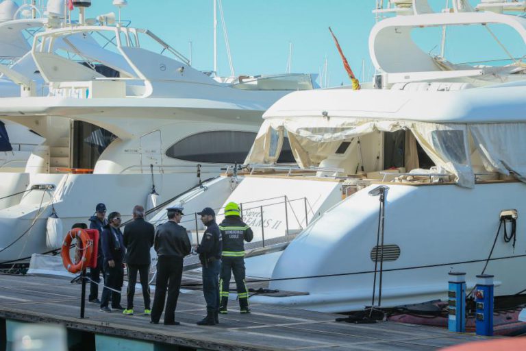 DUAS PESSOAS SOFREM INTOXICAÇÃO EM BARCO NA MARINA DE VILAMOURA