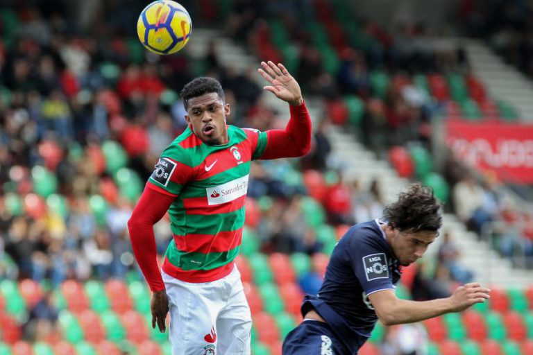 MARÍTIMO E BELENENSES EMPATAM NA ESTREIA DE SILAS À FRENTE DOS ‘AZUIS’