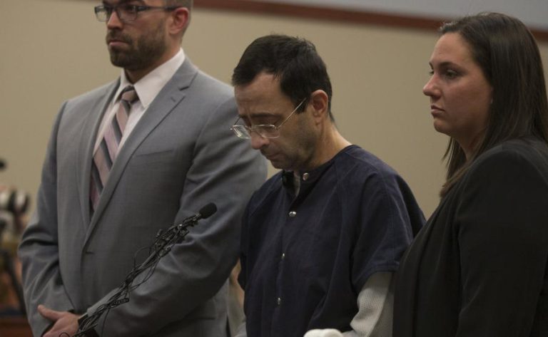 ANTIGO MÉDICO LARRY NASSAR TEM JÁ 265 MULHERES A ACUSÁ-LO DE ABUSOS SEXUAIS