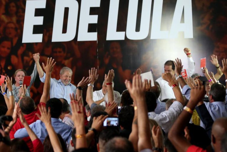 LULA DA SILVA MANTÉM LIDERANÇA EM SONDAGEM ELEITORAL APÓS CONDENAÇÃO EM SEGUNDA INSTÂNCIA