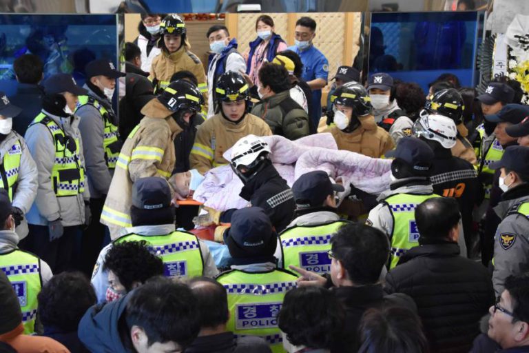 INCÊNDIO EM HOSPITAL NA COREIA DO SUL CAUSOU 37 MORTOS