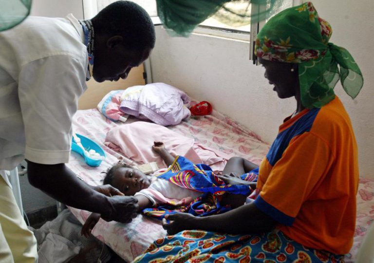ANGOLA SÓ TEM UM MÉDICO PARA CERCA DE 4.400 HABITANTES