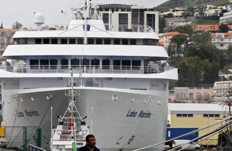 LOBO MARINHO CANCELOU VIAGEM DE QUARTA-FEIRA ENTRE A MADEIRA E PORTO SANTO DEVIDO AO MAU TEMPO