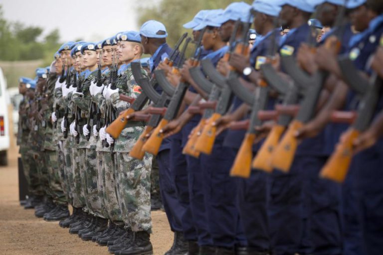 QUATRO CAPACETES AZUIS MORTOS NO CENTRO DO MALI EM ATAQUE BOMBISTA