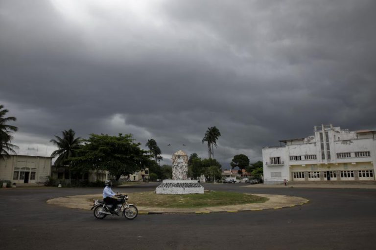 PARTIDO DA OPOSIÇÃO DIZ QUE SÃO TOMÉ E PRÍNCIPE ESTÁ SOBRE “BARRIL DE PÓLVORA”