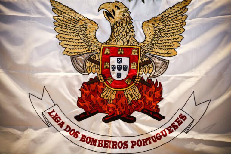 LIGA DOS BOMBEIROS DÁ ULTIMATO AO GOVERNO ATÉ DIA 28 PARA ACEITAR REIVINDICAÇÕES