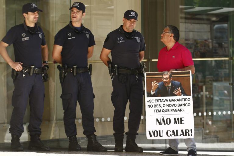 LESADOS DO BES PROTESTAM HOJE EM LISBOA