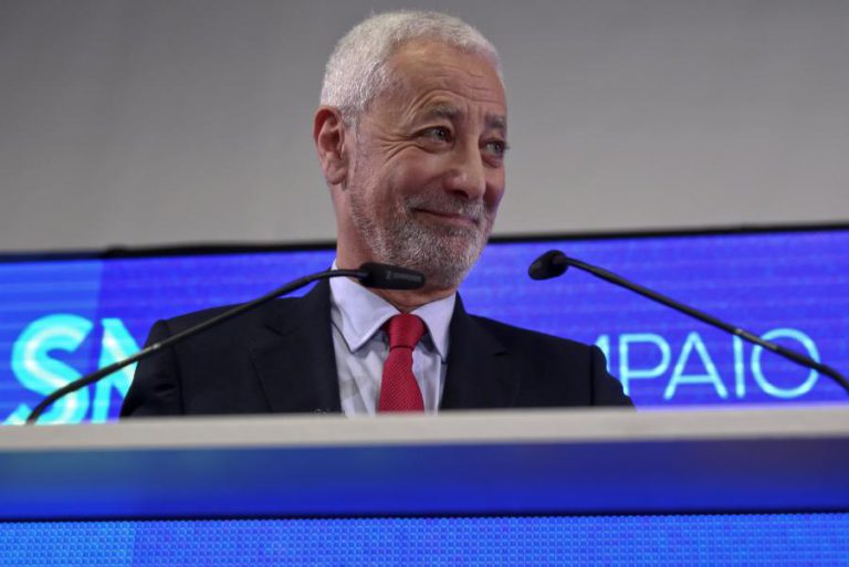 DIPLOMATAS CONTESTAM NOMEAÇÃO DE SAMPAIO DA NÓVOA PARA A UNESCO, GOVERNO MANTÉM