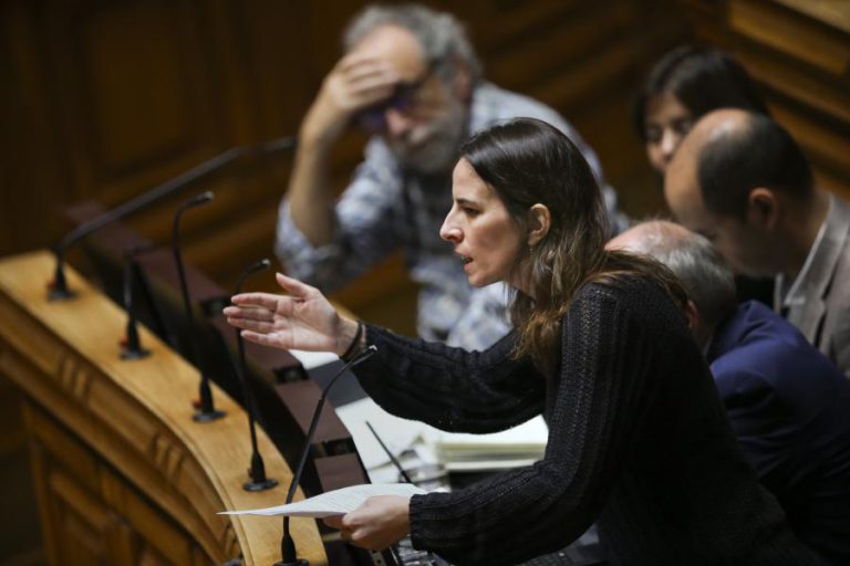 PCP PEDE AO GOVERNO PARA IMPEDIR COMPRA DA MEDIA CAPITAL PELA ALTICE/PT