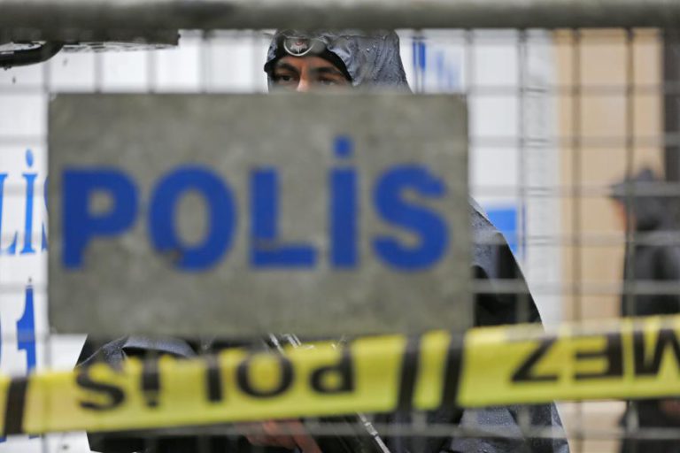 POLÍCIA TURCA DETÉM 82 SUPOSTOS ELEMENTOS DO GRUPO ESTADO ISLÂMICO
