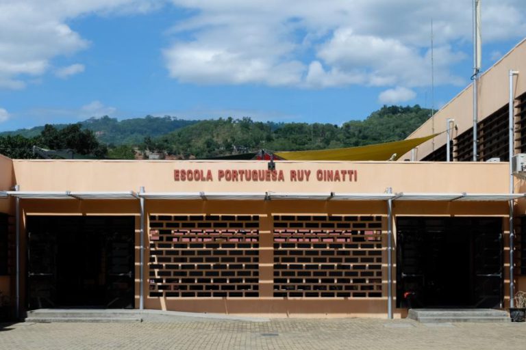 DIRETOR DE ESCOLA PORTUGUESA DE DÍLI DIZ QUE RANKINGS DETURPAM REALIDADE DO CENTRO ESCOLAR