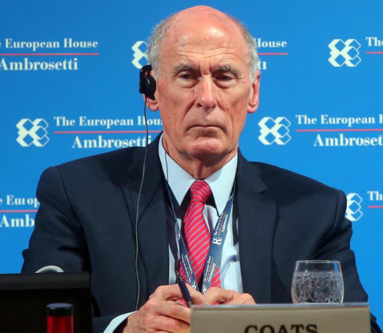 DIRETOR DOS SERVIÇOS SECRETOS DOS EUA ADMITE “AMEAÇA” DO PROGRAMA NUCLEAR NORTE-COREANO