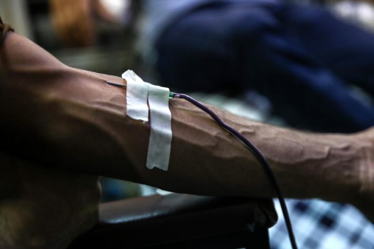 FAMILIARES QUE DOAM SANGUE EM ANGOLA SENSIBILIZADOS PARA PASSAREM A VOLUNTÁRIOS