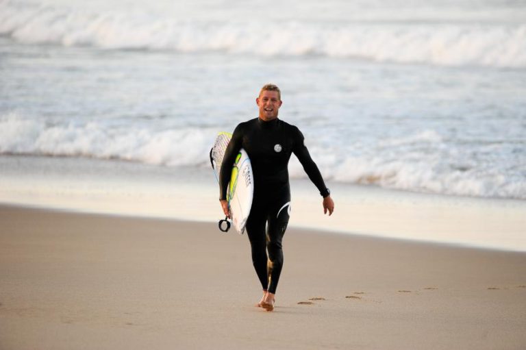 TRICAMPEÃO DO MUNDO DE SURF MICK FANNING ANUNCIA FIM DA CARREIRA
